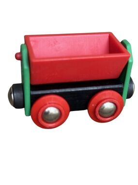 Brio Wooden Railway Tipping Truck Engine Thomas & Friends Compatible Magnetic